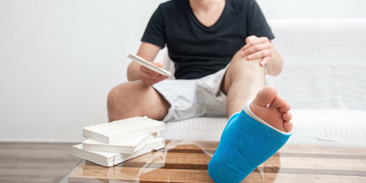 Navigating Foot and Ankle Pain: Choosing the Right Medication
